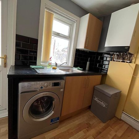 Arthurs Hill Newcastle, Free Parking Fully Equipped Kitchen 4 Bedrooms, Near City Centre المظهر الخارجي الصورة